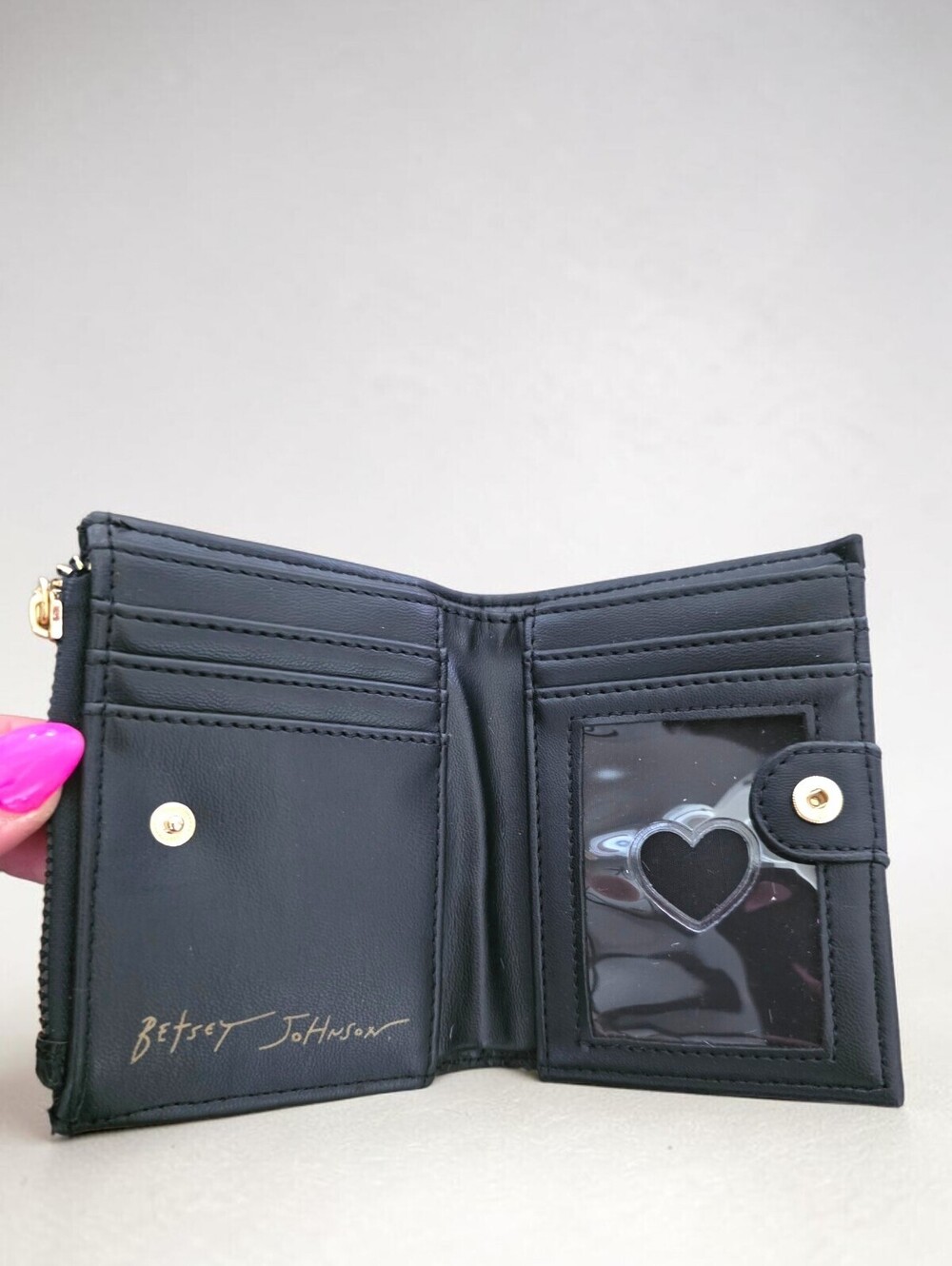 Betsey Johnson Black Lace Embossed Bifold Wallet Gold Hardware Zip Pocket NWT - Picture 7 of 13